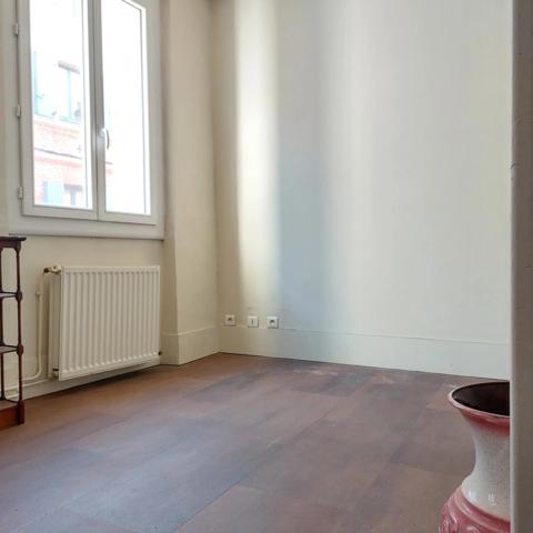 Maison à vendre 9 pièces MONTAUBAN (82) avec jardin et dépendance