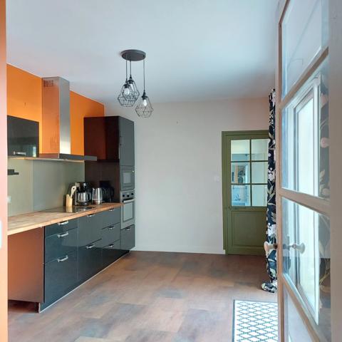 Maison à vendre 9 pièces MONTAUBAN (82) avec jardin et dépendance