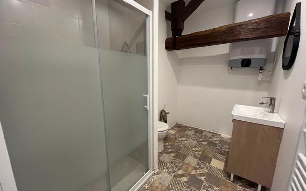 Appartement à louer    1 pièce •  Réalmont