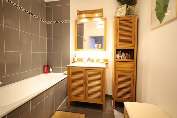 Appartement Ecquevilly 3 pièce(s) 61 m2