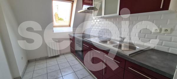 Location 2 Pieces 48 80090 Amiens 25 0404 01 0018
