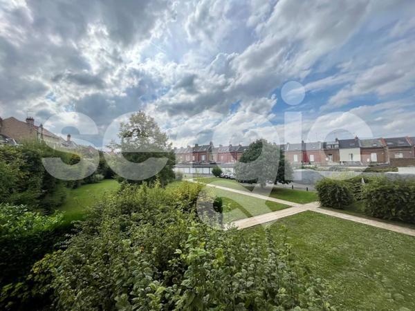 Location 2 Pieces 48 80090 Amiens 25 0404 01 0018