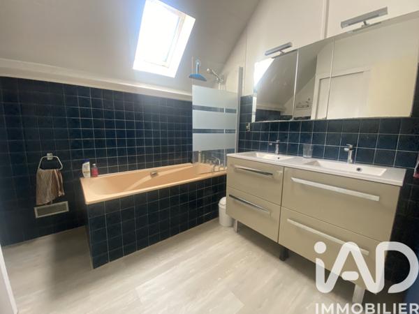 Maison à vendre 8 pièces 217 m² La Flèche