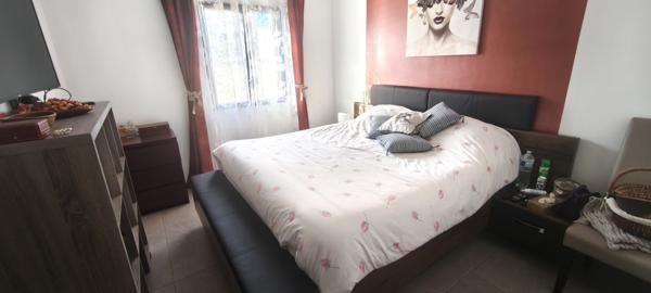 Morières-lès-Avignon (84310) À Morières-Lès-Avignon, maison contemporaine en vente