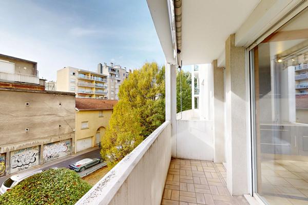 T2 de 49 m² avec balcon, proche Boulevard Foch Grenoble