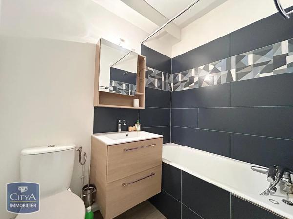 Appartement à louer 1 pièce 27.57m² Villejuif (94800)