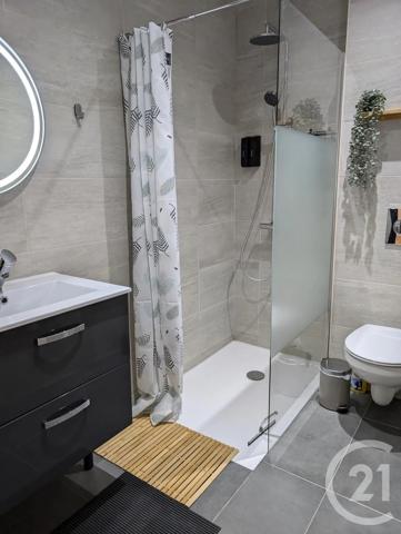 Immeuble à vendre  352 m 2   MONTLUCON  - 03