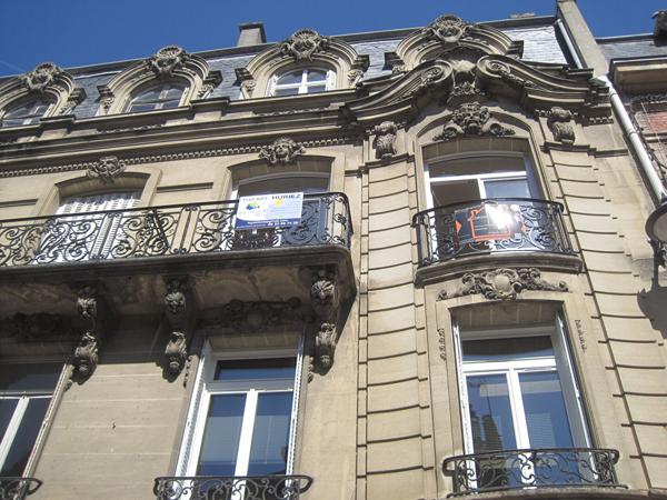 A LOUER APPARTEMENT PLEIN CENTRE VILLE 1 CHAMBRE A ST QUENTIN 02100
