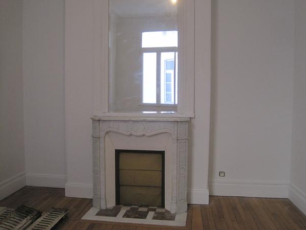 A LOUER APPARTEMENT PLEIN CENTRE VILLE 1 CHAMBRE A ST QUENTIN 02100