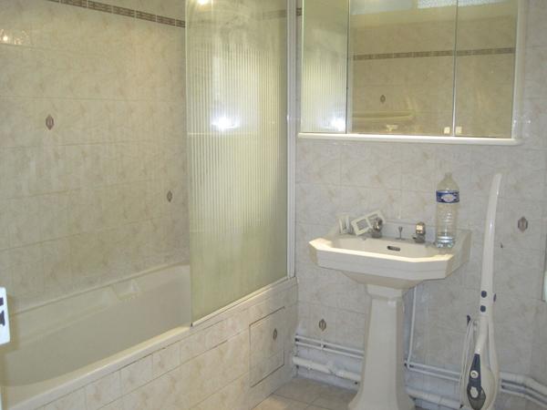 A LOUER APPARTEMENT PLEIN CENTRE VILLE 1 CHAMBRE A ST QUENTIN 02100