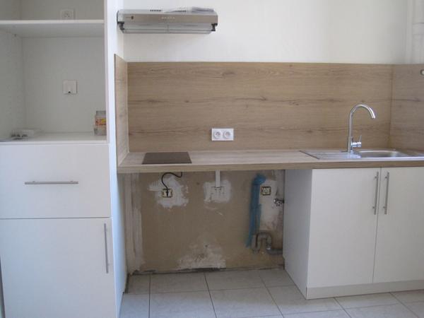 A LOUER APPARTEMENT PLEIN CENTRE VILLE 1 CHAMBRE A ST QUENTIN 02100