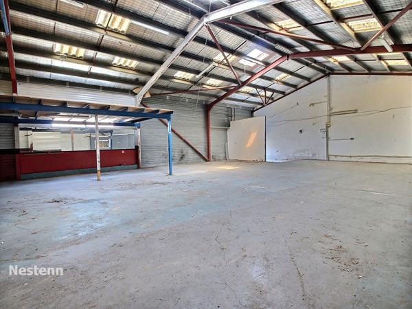 Entrepôt / 19 Garages / Appartement Avignon 494 m2