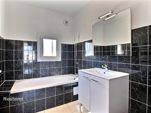 Entrepôt / 19 Garages / Appartement Avignon 494 m2
