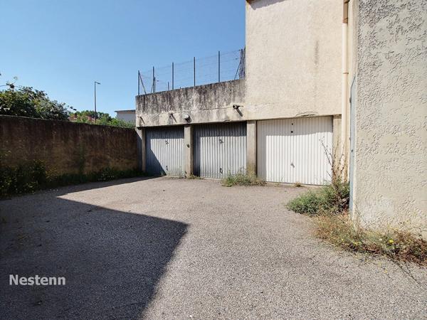 Entrepôt / 19 Garages / Appartement Avignon 494 m2