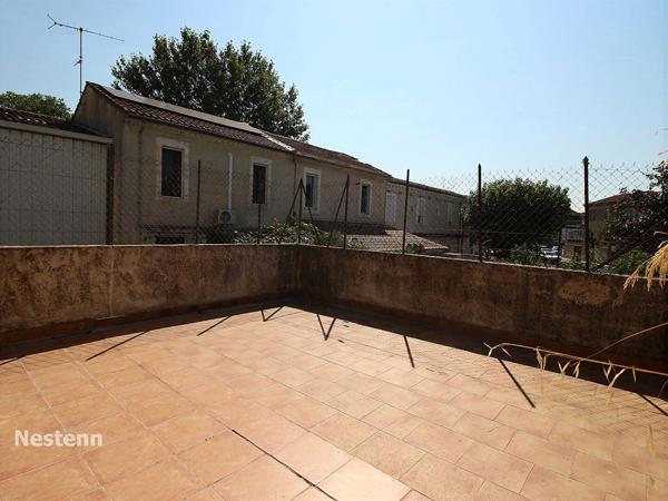 Entrepôt / 19 Garages / Appartement Avignon 494 m2