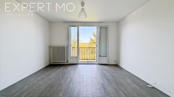 Étampes (91150) Appartement F3 lumineux avec balcon à ÉTAMPES (Box en supplément)