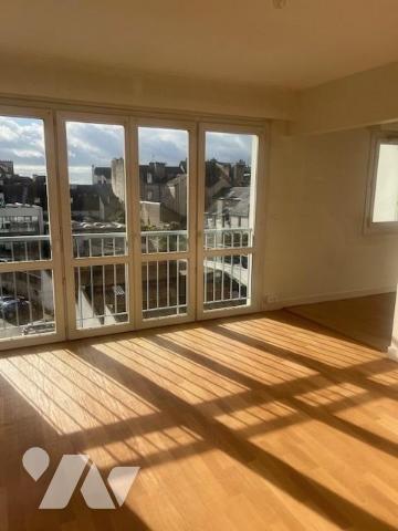 VANNES - CENTRE VILLE - APPARTEMENT T3 de 78m2