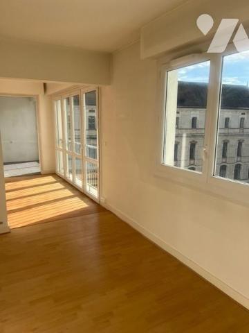 VANNES - CENTRE VILLE - APPARTEMENT T3 de 78m2