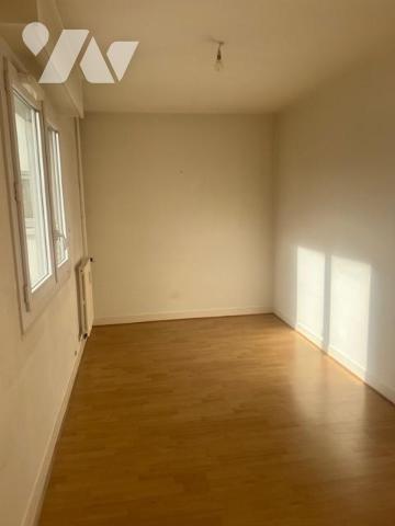 VANNES - CENTRE VILLE - APPARTEMENT T3 de 78m2