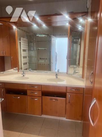 VANNES - CENTRE VILLE - APPARTEMENT T3 de 78m2