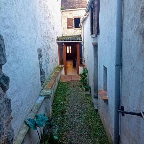 Ancien corps de ferme - Maison de ville avec un potentiel exceptionnel