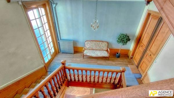 Versailles Notre-Dame Les Prés- Appartement 6 pièces 158 m² au sol (150 m² Carrez) 2eme et dernier étage - - 1 495 000 € **  - Référence  28358