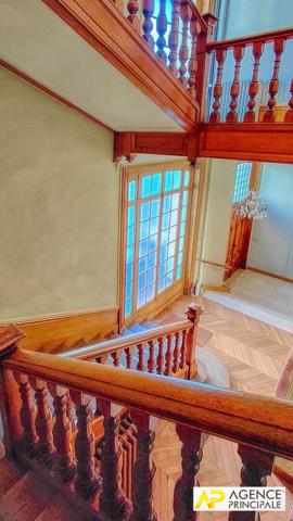 Versailles Notre-Dame Les Prés- Appartement 6 pièces 158 m² au sol (150 m² Carrez) 2eme et dernier étage - - 1 495 000 € **  - Référence  28358