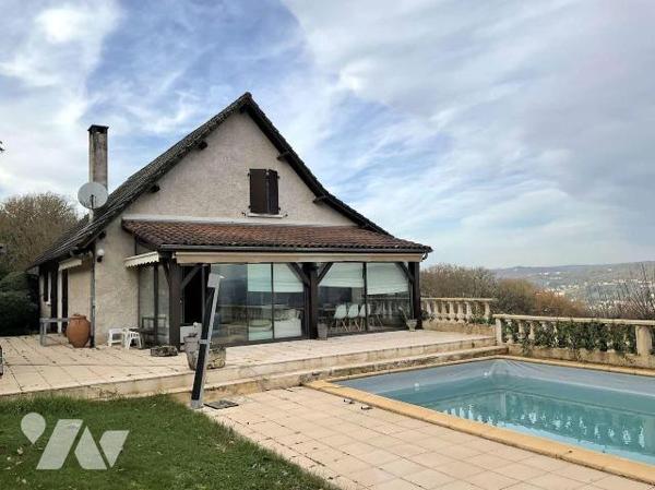A VENDRE : Sur les hauteurs d'un village proche SOUILLAC (Lot - 46) grande maison avec très bel...