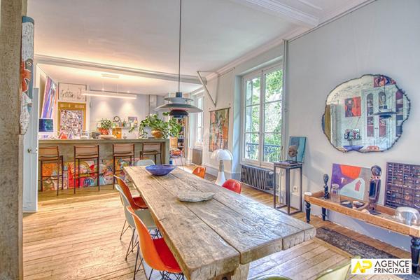 Versailles Chantiers / St Louis Maison10 pièces 264 m² habitables avec jardin de 230 m² 1 880 000 € **  - Référence  28353