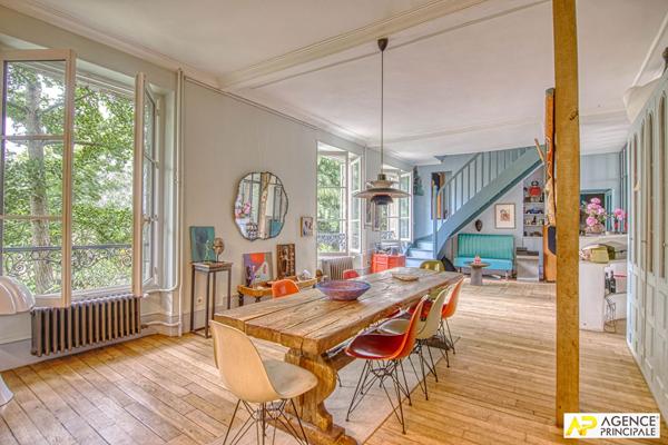 Versailles Chantiers / St Louis Maison10 pièces 264 m² habitables avec jardin de 230 m² 1 880 000 € **  - Référence  28353