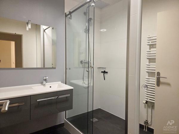 Appartement MEUBLÉ - Rueil Malmaison 2 pièce(s) 56.97 m2 Loyer 1 380 €/mois charges comprises **  - Référence  19759