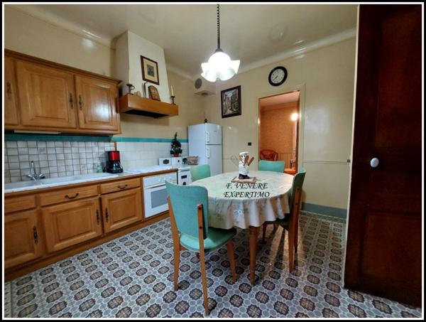 Chambly (60230) CHAMBLY proche centre ville 90m², 5 pièces sur 260m² de terrain, garage.