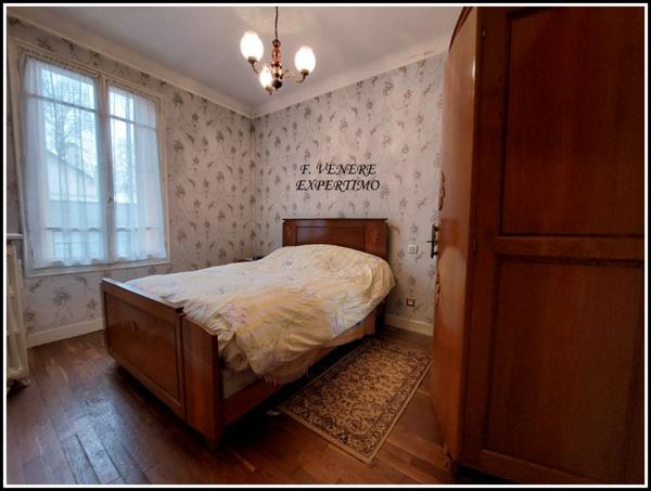 Chambly (60230) CHAMBLY proche centre ville 90m², 5 pièces sur 260m² de terrain, garage.