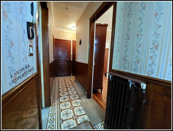 Chambly (60230) CHAMBLY proche centre ville 90m², 5 pièces sur 260m² de terrain, garage.