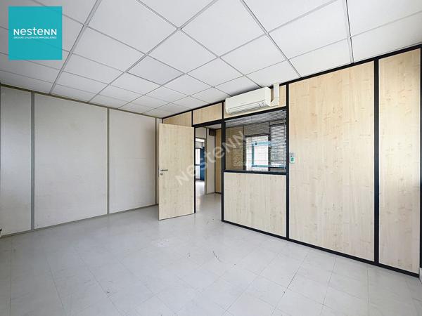 FRANGY _ Bureaux de 80 m², en RDC avec parking, à louer