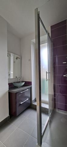 À vendre - Appartement, 5 pièces situé à Oloron-Sainte-Marie (64400)