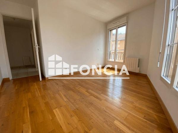 Location Appartement 3 pièces 68.99 m² - 2 RUE DU DOYENNE Poitiers 86000