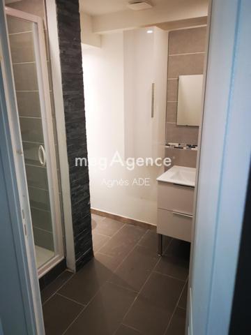 Immeuble à CHERBOURG-EN-COTENTIN, 50100 - 160m²