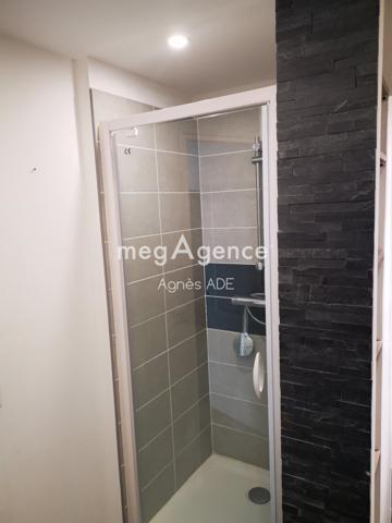 Immeuble à CHERBOURG-EN-COTENTIN, 50100 - 160m²