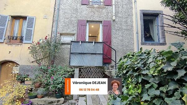 🏡 Maison de bourg 80 m²–2 chambres–Veyre-Monton (63690) – Proche Clermont-Ferrand – Accès A75–155 000 €