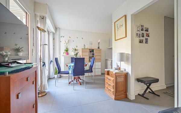 Appartement à vendre    2 pièces • 34 m2 Paris 11