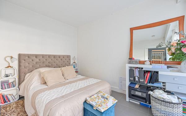 Appartement à vendre    2 pièces • 34 m2 Paris 11