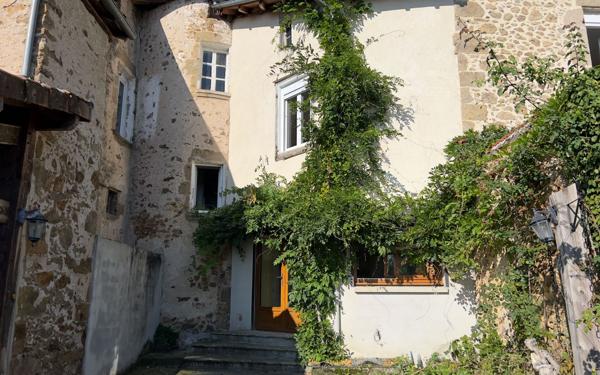 Maison à vendre    4 pièces • 112,60 m2 Rochechouart