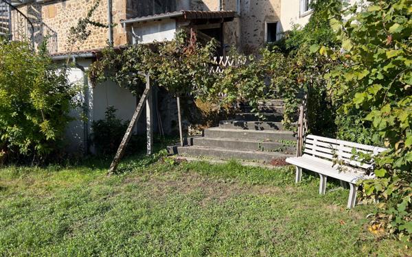 Maison à vendre    4 pièces • 112,60 m2 Rochechouart