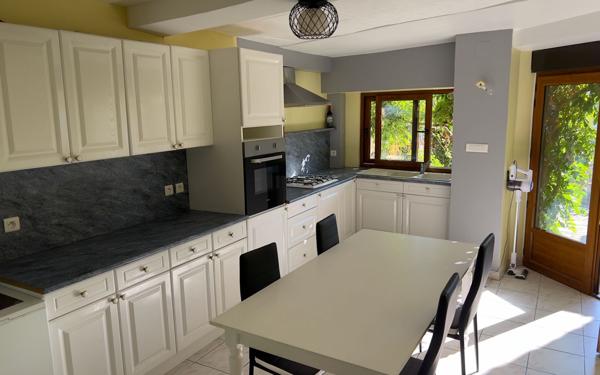 Maison à vendre    4 pièces • 112,60 m2 Rochechouart