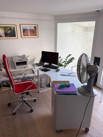 Bureau
         9 pièces
        - 220 m² 327 000 € *