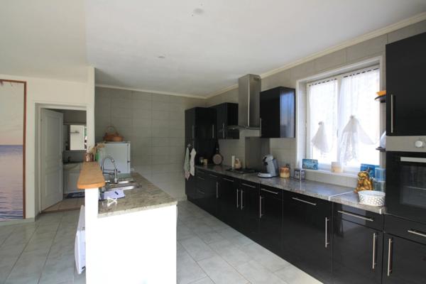 Maison 172 m², 3 chambres sur un terrain clos de 1400 m².