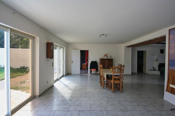 Maison 172 m², 3 chambres sur un terrain clos de 1400 m².