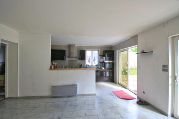 Maison 172 m², 3 chambres sur un terrain clos de 1400 m².