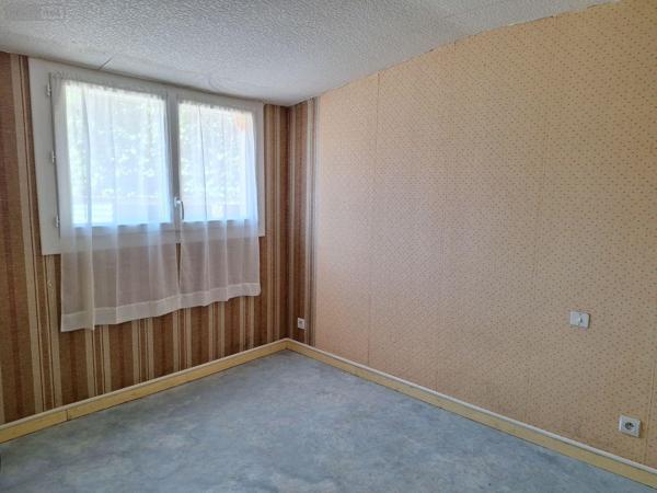 Maison rurale à vendre à Saint-Denis-de-Gastines en Mayenne (53500), ref : 53077-8